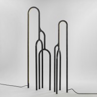 <a href="https://www.galeriegosserez.com/artistes/lapeyronnie-pierre.html">Pierre Lapeyronnie</a> - Huchet 102 - Sculpture lumineuse